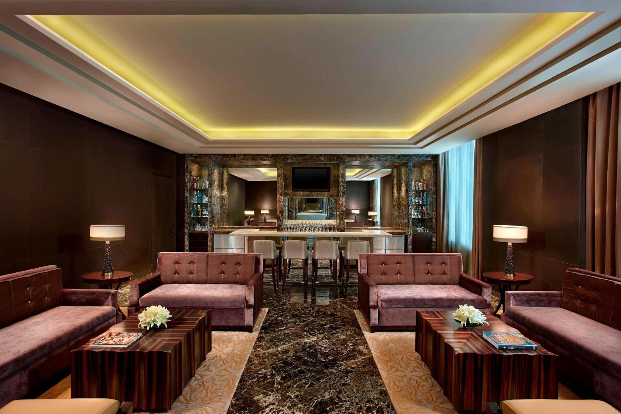 Itc Grand Chola, A Luxury Collection Hotel, Chennai Exterior foto The lounge at the airport